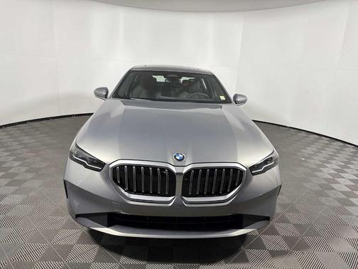 2026 BMW 530 i xDrive