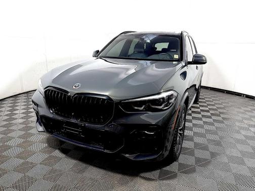 Gray Metallic 2023 BMW X5 M50i
