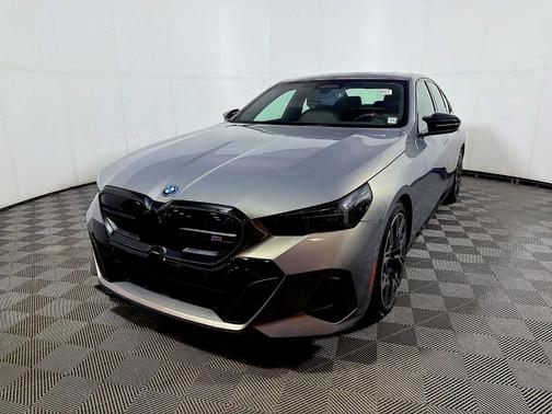 2024 BMW i5 M60