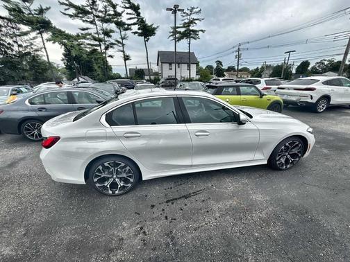 2025 BMW 330 i xDrive