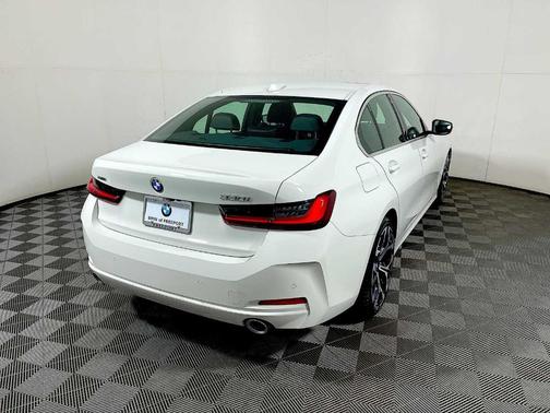 2025 BMW 330 i xDrive