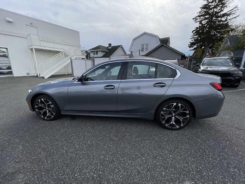 2025 BMW 330 i xDrive