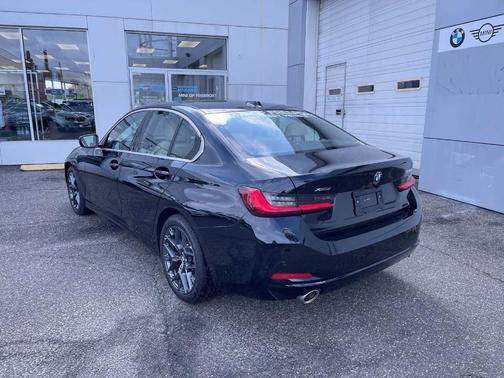 2025 BMW 330 i xDrive