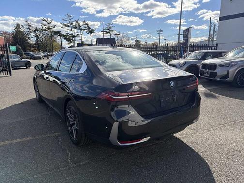 2026 BMW i5 xDrive40