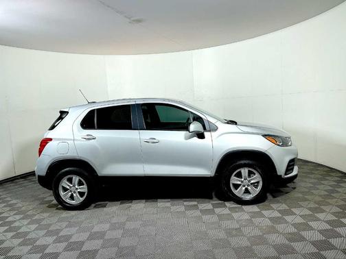 2022 Chevrolet Trax LS