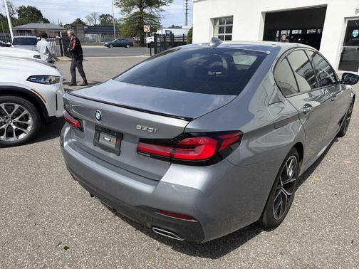 Skyscraper Gray Metallic 2023 BMW 530 i xDrive