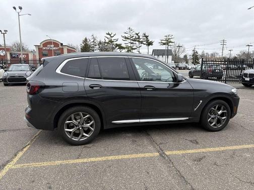 Dark Graphite Metallic 2023 BMW X3 xDrive30i