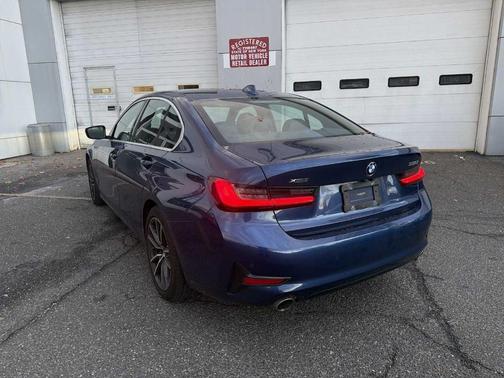 2022 BMW 330 i xDrive