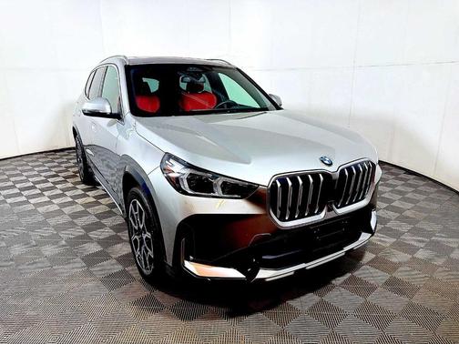 Space Silver 2025 BMW X1 xDrive28i