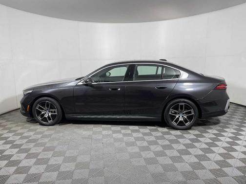 2025 BMW i5 xDrive40