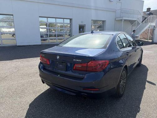 Mediterranean Blue Metallic 2019 BMW 530 i xDrive