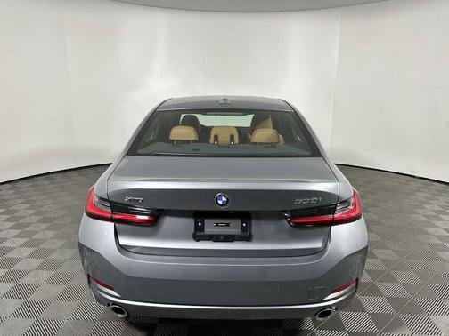 2025 BMW 330 i xDrive
