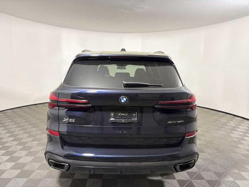 Black 2026 BMW X5 xDrive40i