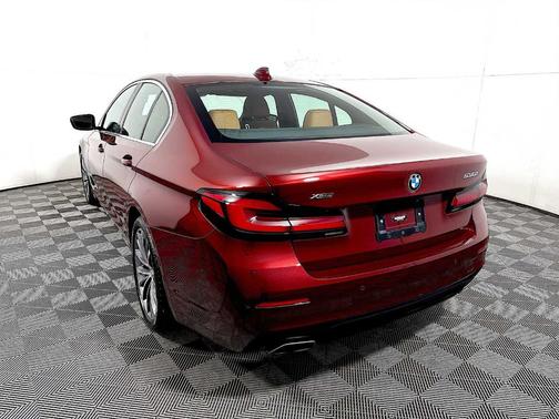 Aventurin Red Metallic 2023 BMW 530 i xDrive