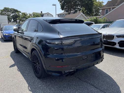 2021 Porsche Cayenne GTS