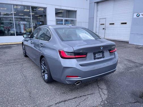 2025 BMW 330 i xDrive