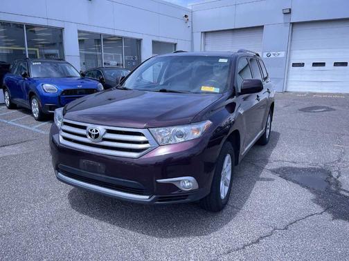2012 Toyota Highlander SE