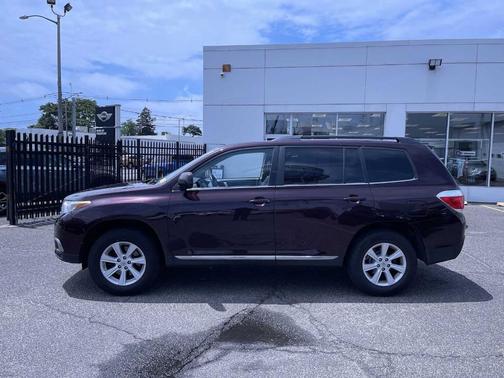 2012 Toyota Highlander SE