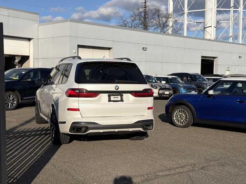 2020 BMW X7 xDrive40i