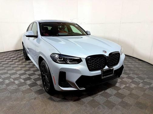 Gray Metallic 2023 BMW X4 xDrive30i