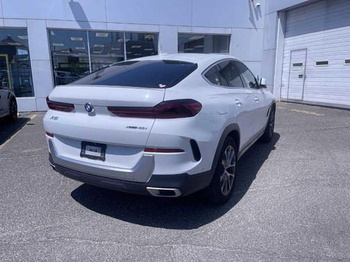 2023 BMW X6 xDrive40i