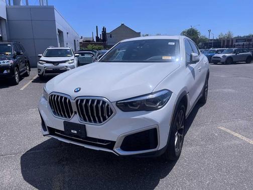 2023 BMW X6 xDrive40i