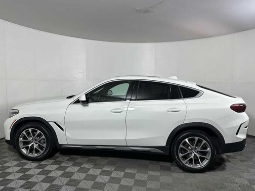 2023 BMW X6 xDrive40i