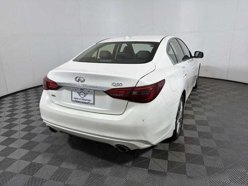 Majestic White 2023 INFINITI Q50 LUXE