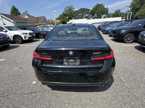 2023 BMW 330 i xDrive