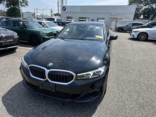 2023 BMW 330 i xDrive