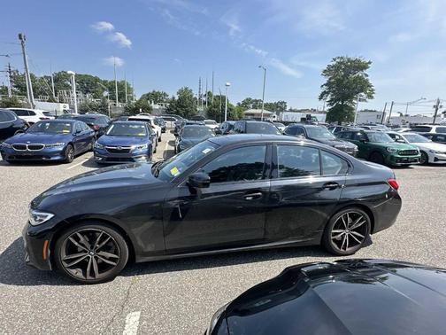 2019 BMW 330 i xDrive