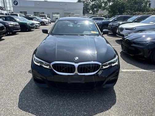 2019 BMW 330 i xDrive