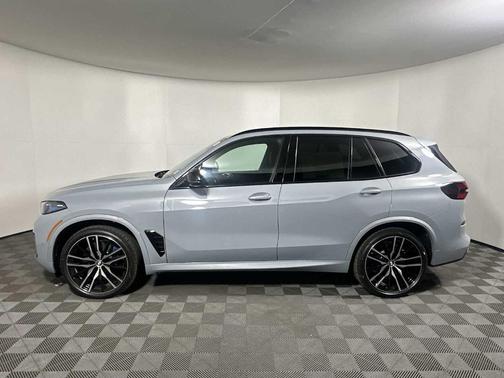 2026 BMW X5 M60i