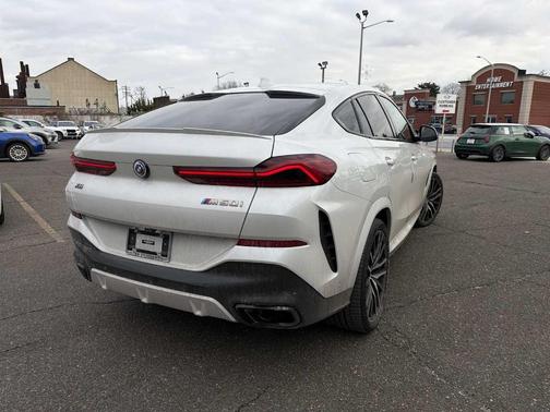 2023 BMW X6 M50i