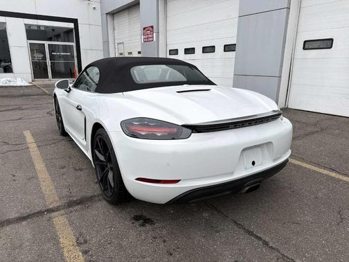 2022 Porsche 718 Boxster 