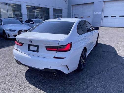 2021 BMW 330 i xDrive