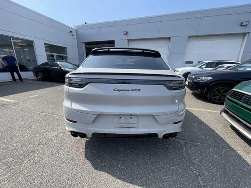 2022 Porsche Cayenne GTS