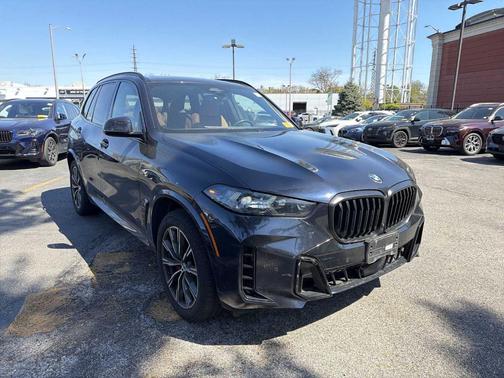 Carbon Black Metallic 2024 BMW X5 xDrive40i