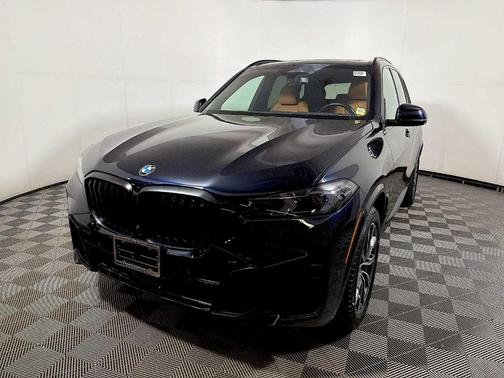 Carbon Black Metallic 2024 BMW X5 xDrive40i