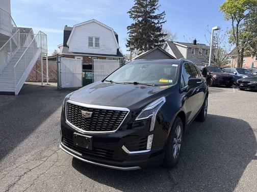 Stellar Black Metallic 2020 Cadillac XT5 Premium Luxury