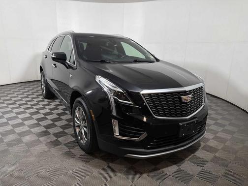 Stellar Black Metallic 2020 Cadillac XT5 Premium Luxury