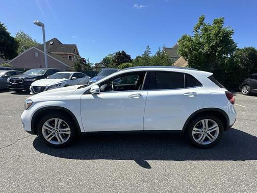 Polar White 2020 Mercedes-Benz GLA 250 Base 4MATIC