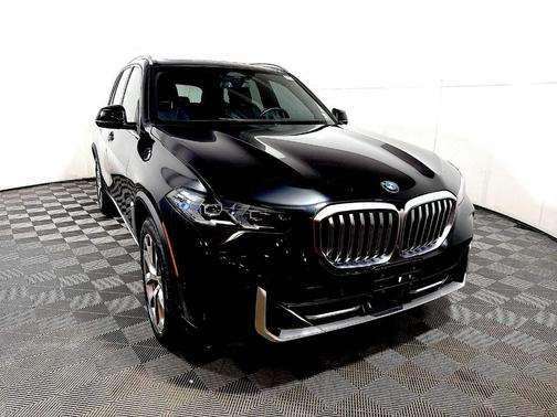 Black Sapphire Metallic 2024 BMW X5 xDrive40i