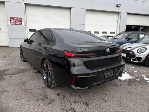 2023 BMW i7 xDrive60