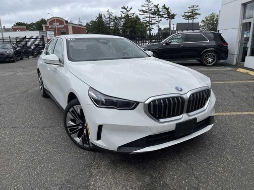 2024 BMW i5 eDrive40