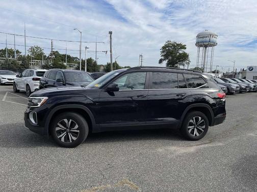 2024 Volkswagen Atlas 2.0T SE