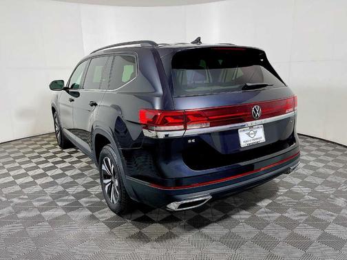2024 Volkswagen Atlas 2.0T SE