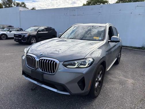 Gray Metallic 2024 BMW X3 xDrive30i