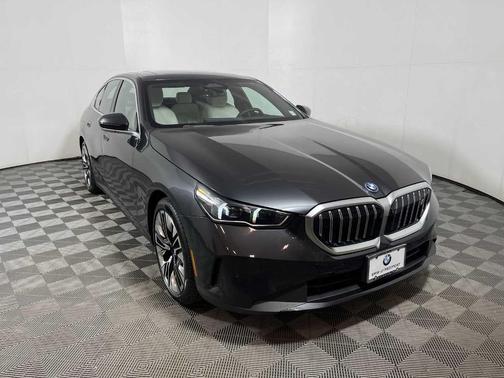2025 BMW i5 xDrive40
