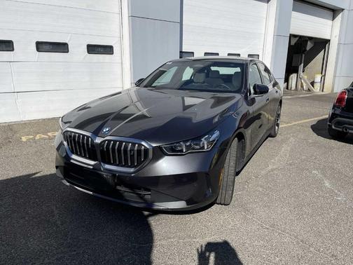 2025 BMW i5 xDrive40